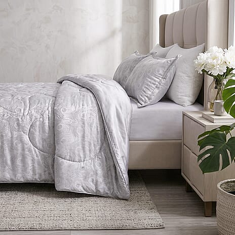 Hush Haven Printed Reversible Cooling Quilt with Mulberry Silk Filling(150x200 cm) - Silver