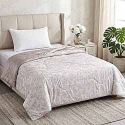 Hush Haven Reversible Silk Cooling Quilt (150x200 cm) - Champagne
