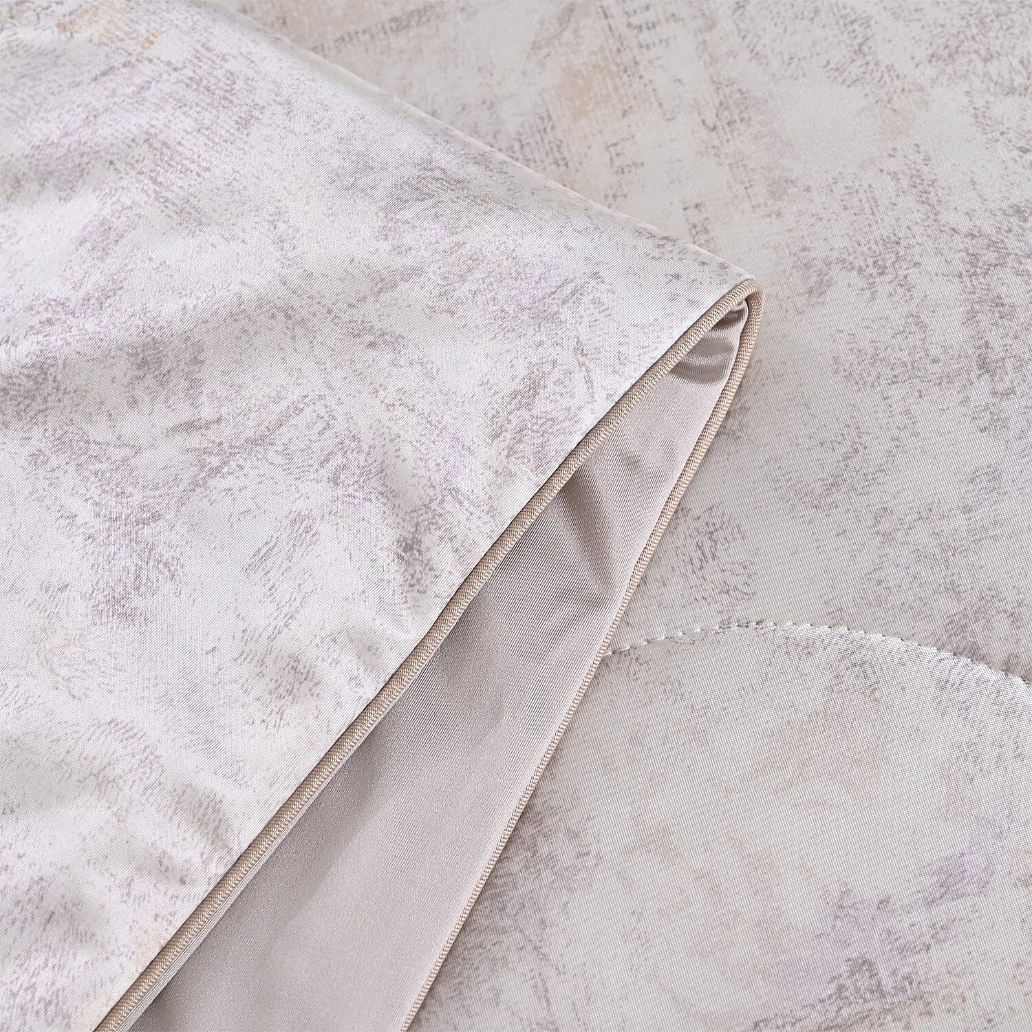 Hush Haven Printed Reversible Cooling Quilt with Mulberry Silk Filling(150x200 cm) - Champagne