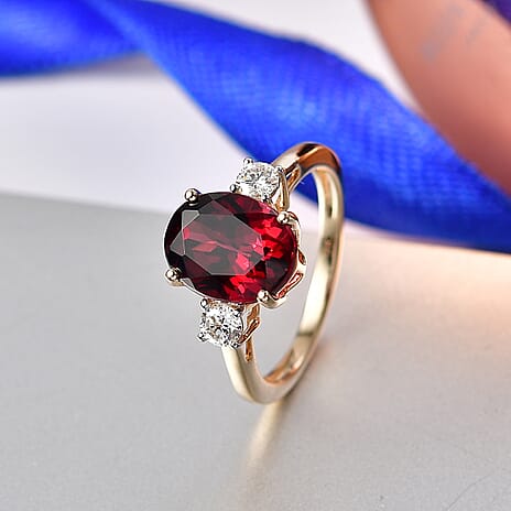 9K Yellow Gold AA Rhodolite Garnet, Lab Grown Diamond GH, SI Main Stone With Side Stone Ring, Gold Wt.1.88 Gms  4.116  Ct.
