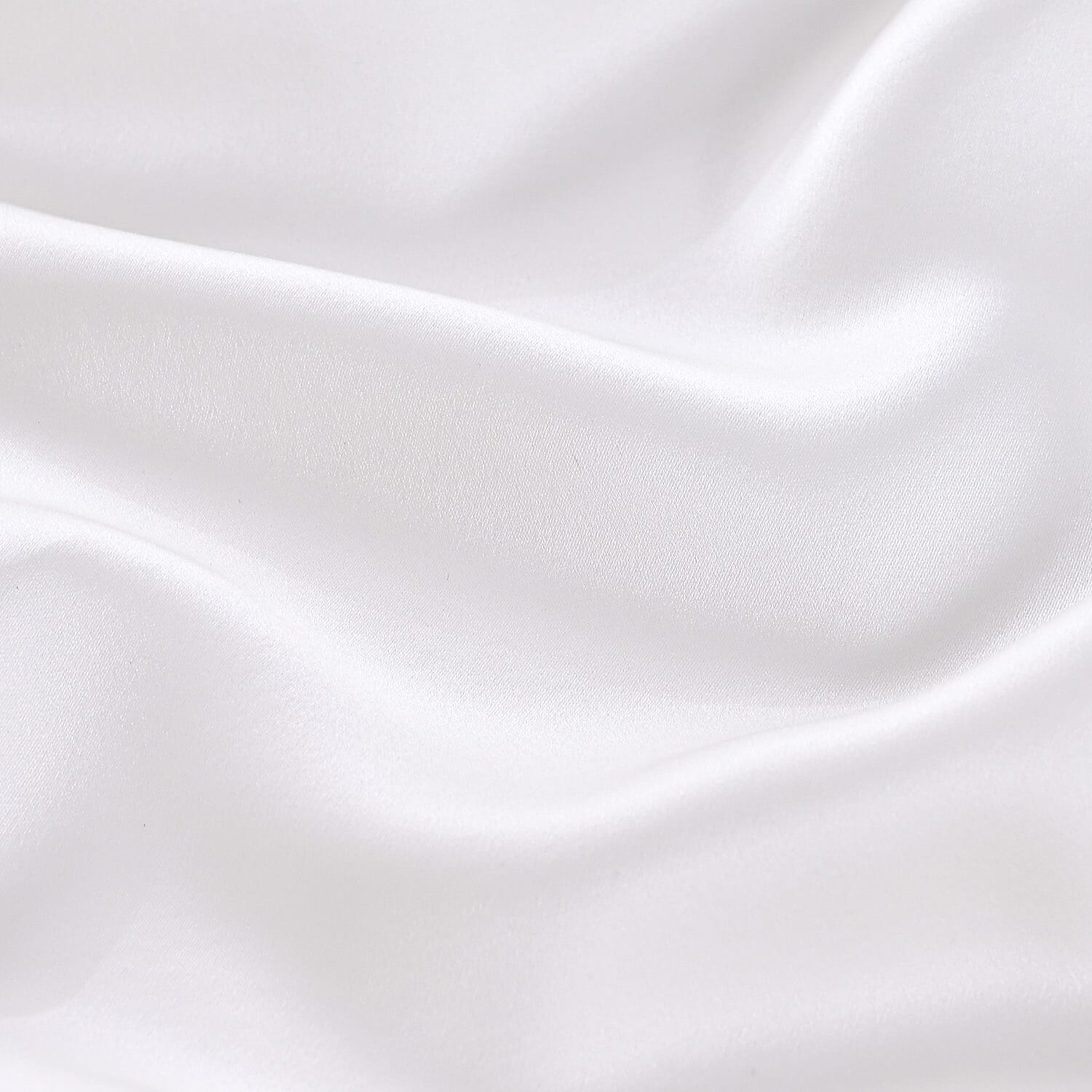 Hush Haven 100% Mulberry Silk Pillowcase with MOP Button (50x75 cm) - Ivory