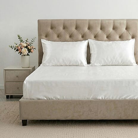 Hush Haven 4-Piece 100% Mulberry Silk Bedding Set includes - Flat Sheet, Deep Fitted Sheet - 2pc Mother of Pearl Button Pillowcases (230 x 275cm) - Ivory