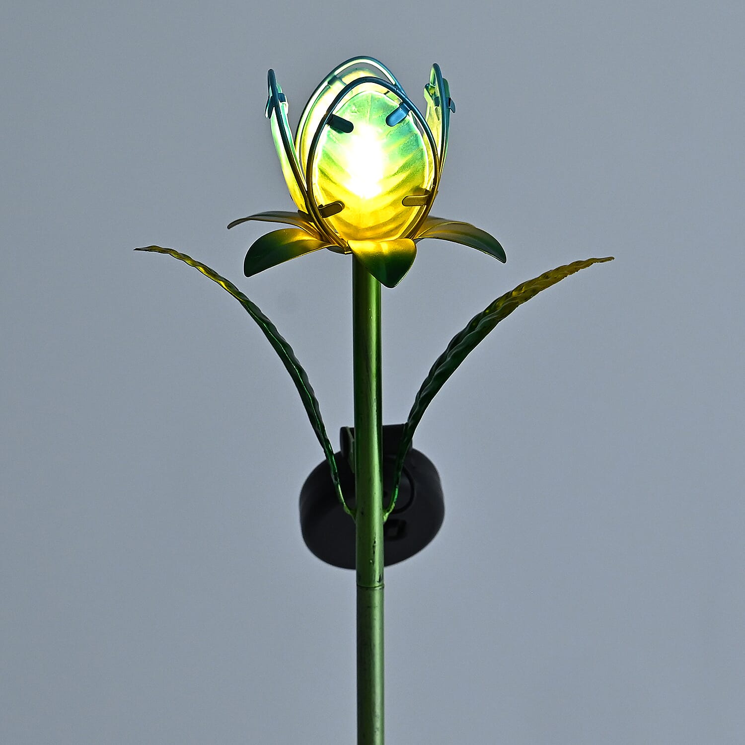 LIVMORE Solar Glass Flower Garden Stake (37cm) - Blue & Green