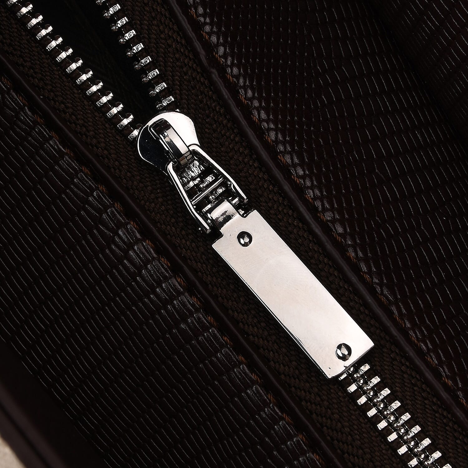 Crossbody Bag with Multiple Zipped Pockets (34x15x29cm) - Burgundy & White