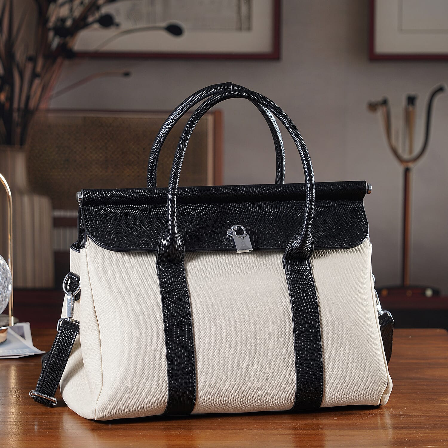 Crossbody Bag with Multiple Zipped Pockets (34x15x29cm) - Black & White