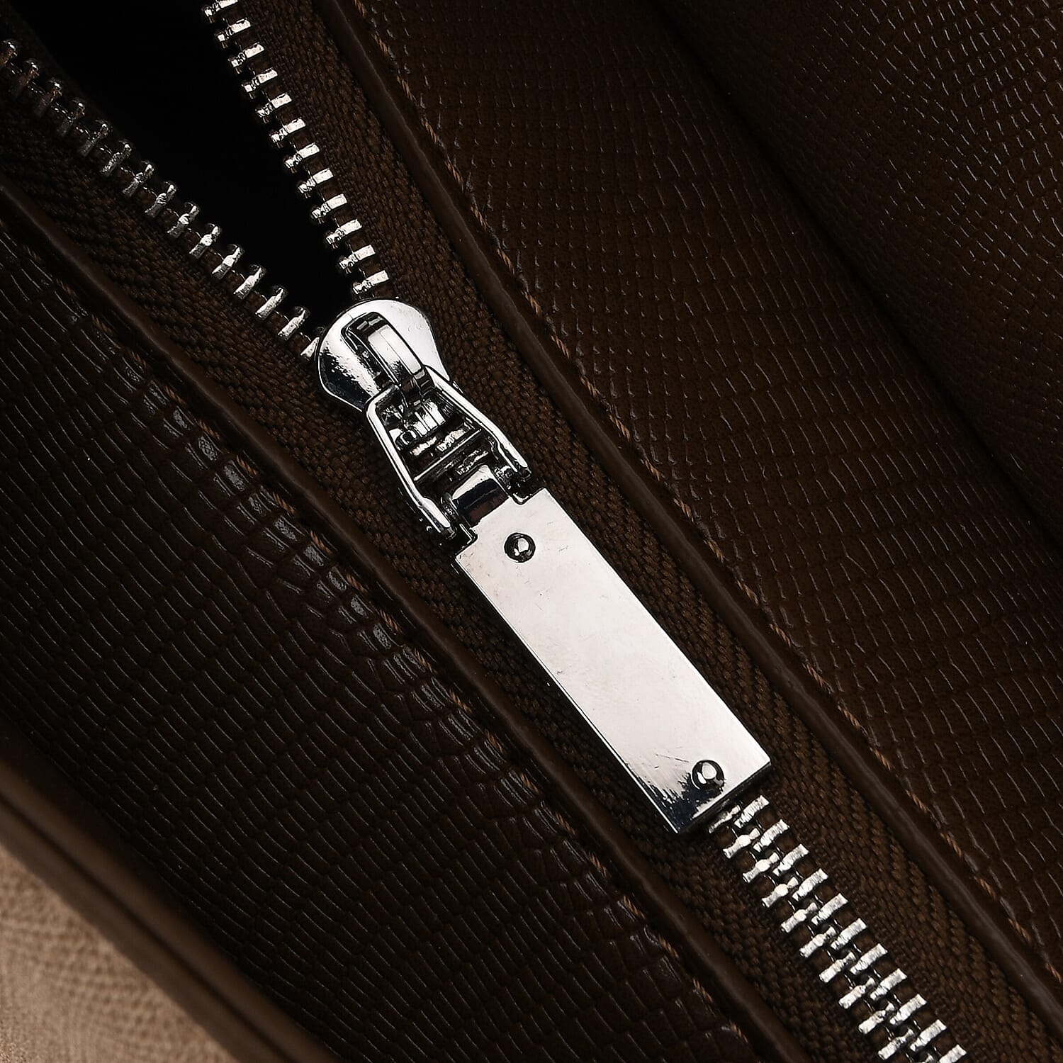 Crossbody Bag with Multiple Zipped Pockets (34x15x29cm) - Brown