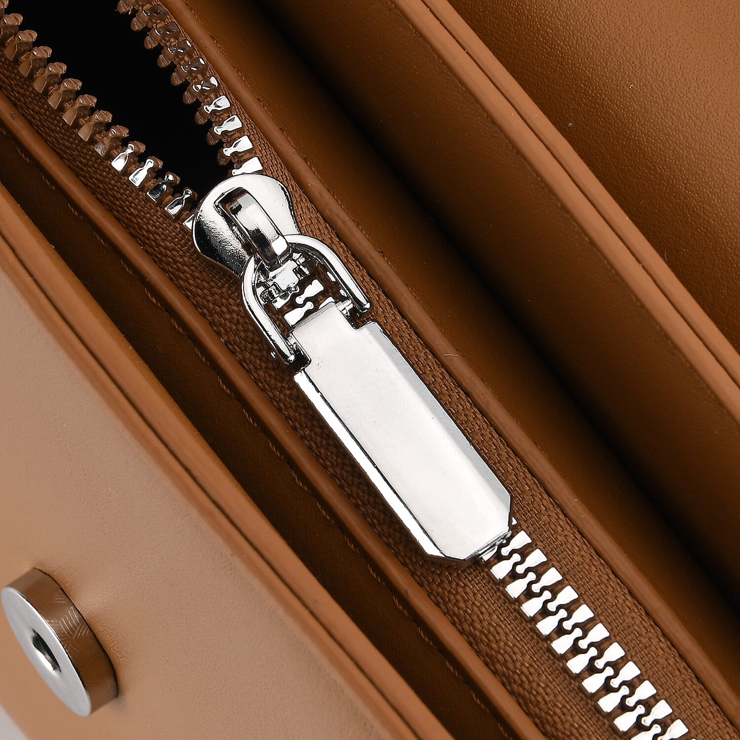 Two-Tone Saddle Bag With Crossbody Strap - Brown & White