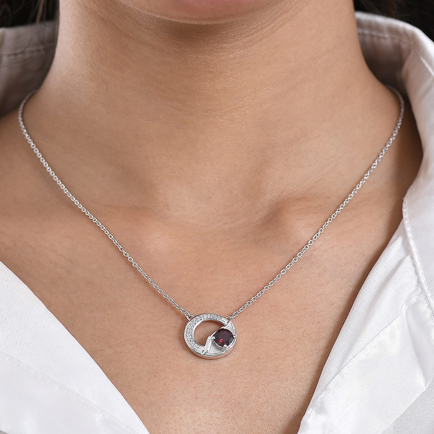 D'Joy Rhodolite Garnet & White Zircon Station Necklace (Size - 20) in Platinum OverlaySterling Silver 1.24 Ct.