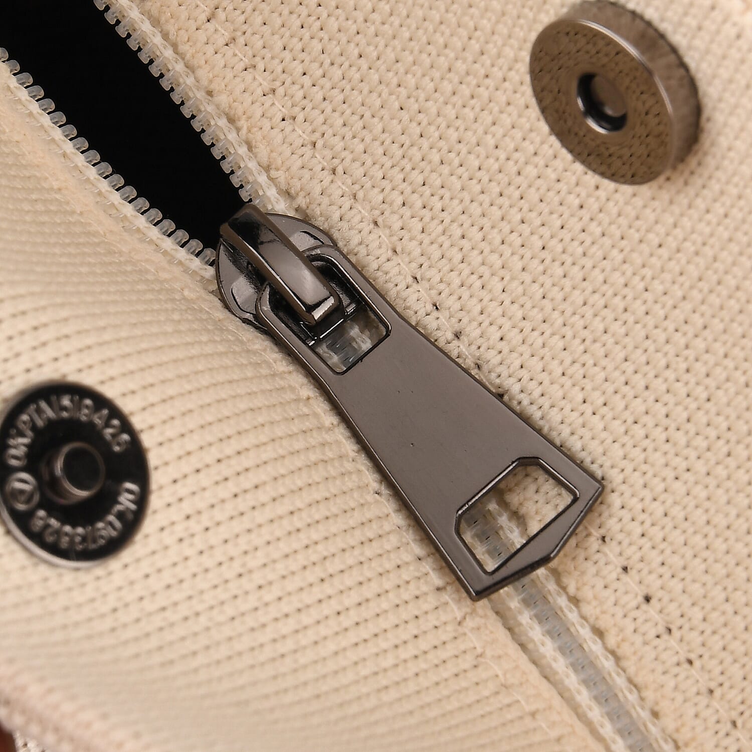 Striped Pattern Handbag with Shoulder Strap (130cm) - Coffee & White