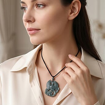 https://tjcuk.sirv.com/Products/84/1/8415924/Natural-White-Jade-Stone-Necklace-85-00-ct-85-000-Ct_8415924_1.jpg?w=342&h=342