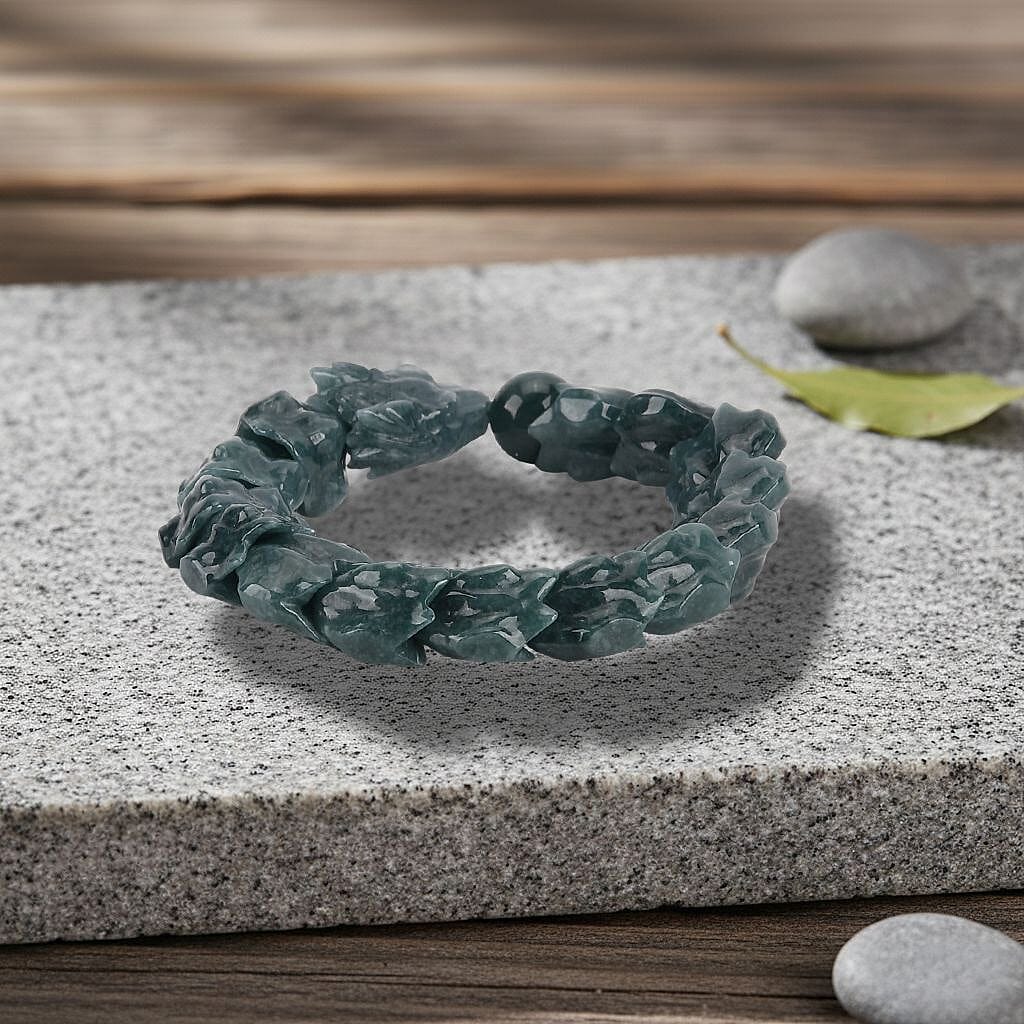 Natural Jade Stretchable Dragon Bracelet (Size - 7.25) 300 Ct.
