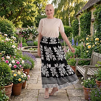 https://tjcuk.sirv.com/Products/84/1/8417130/La-Marey-Patterned-Skirt-Size-One-Size-Black_8417130_1.jpg?w=342&h=342