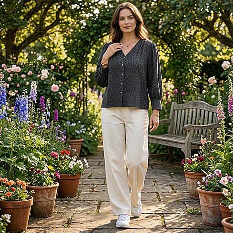- Maisi V-Neck Long Cuffed Sleeve Top (Size L) - Black