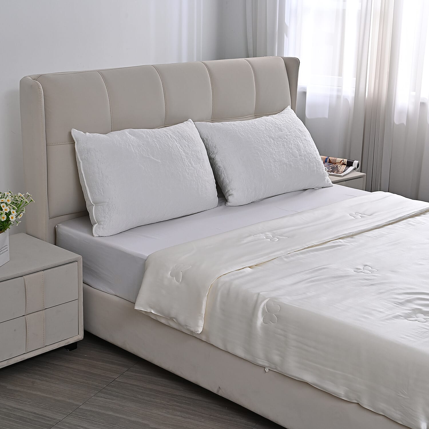 LA Marey Signature Mulberry Silk Patterned Comforter and Duvet