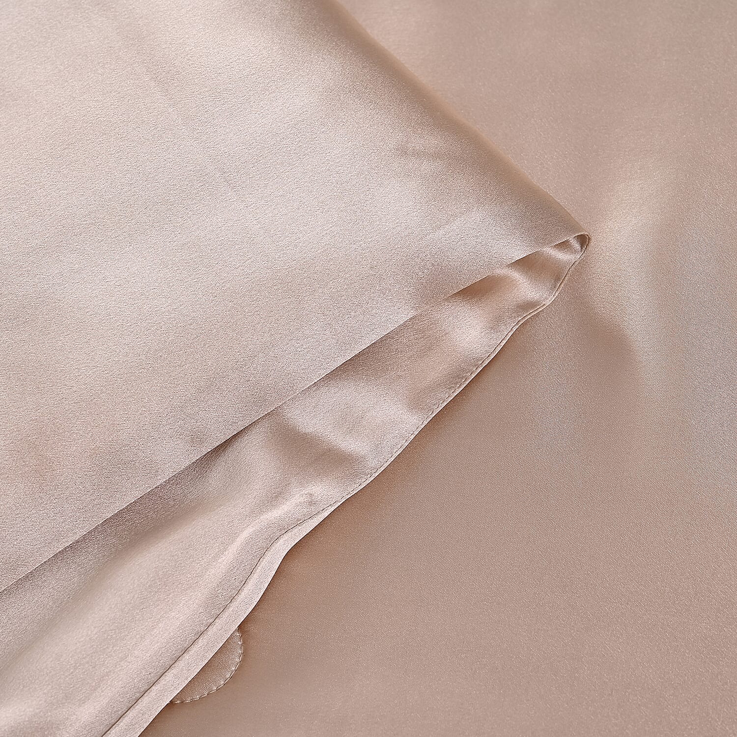 LA Marey Signature Mulberry Silk Patterned Comforter and Duvet