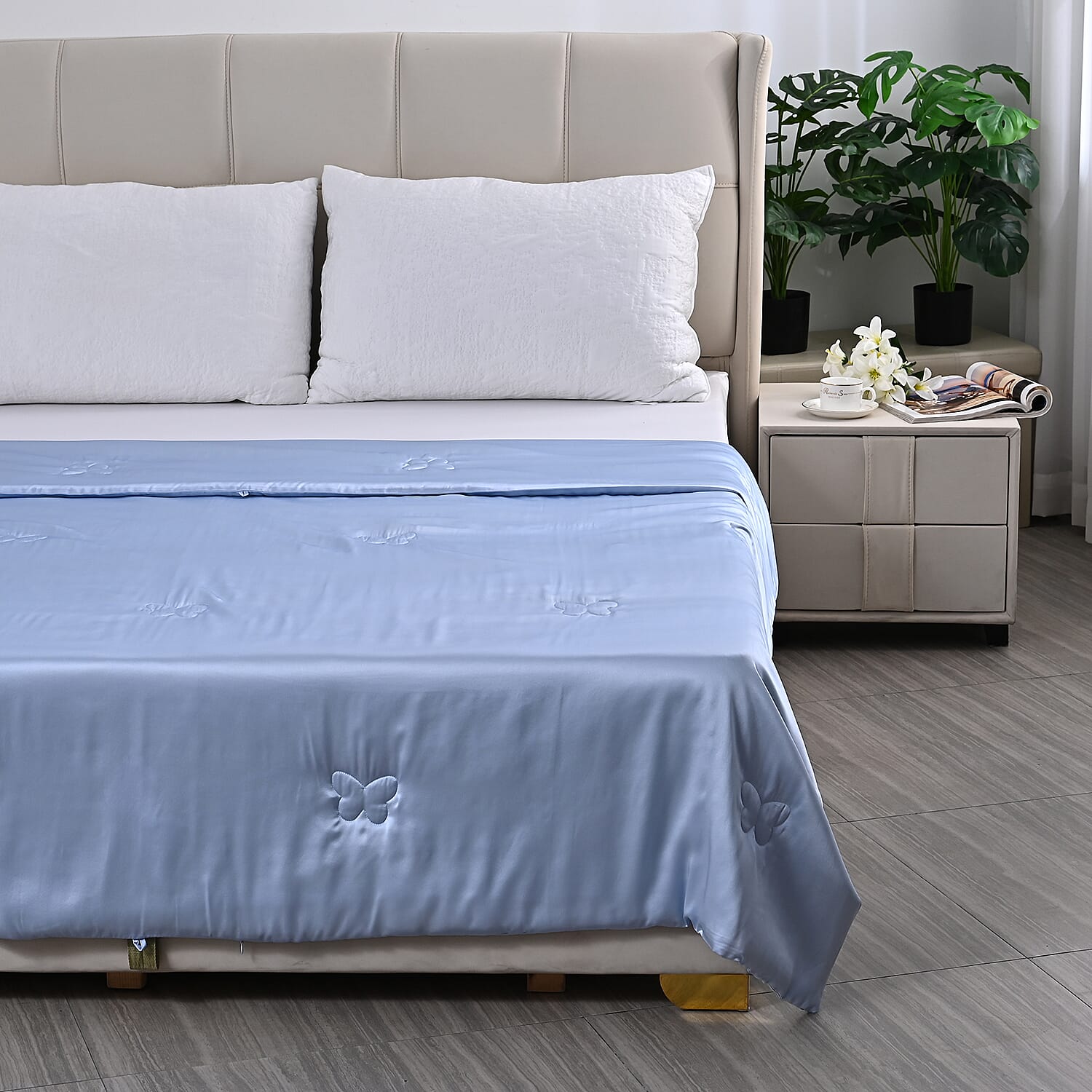 LA Marey Signature Mulberry Silk Patterned Comforter and Duvet