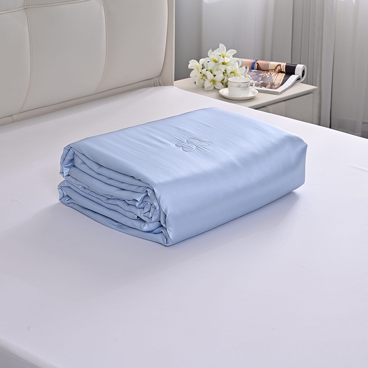LA Marey Signature Mulberry Silk Patterned Comforter and Duvet
