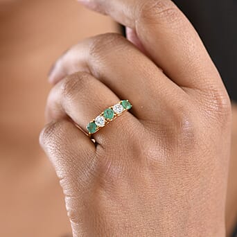 https://tjcuk.sirv.com/Products/84/2/8420943/Luxuriant-Zambian-Emerald-Lab-Grown-Diamond-5-Stone-Ring-in-18K-Vermei_8420943_2.jpg?w=342&h=342