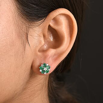 https://tjcuk.sirv.com/Products/84/2/8420978/Luxuriant-Zambian-Emerald-SI-GH-Lab-Grown-Diamond-Floral-Earring-with-_8420978_2.jpg?w=342&h=342