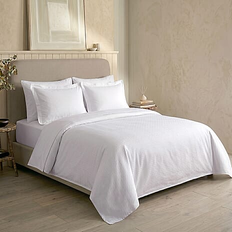 Bliss - Beyond Set of 6 Jacquard Duvet Cover Set - Inc. Duvet Cover, Fitted Sheet 2 x Housewife - 2 x Oxford Pillowcases (Double) - White.