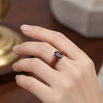 https://tjcuk.sirv.com/Products/84/2/8422450/D-Joy-Dyed-Red-Jade-Rhodolite-Garnet-Solitaire-Band-Ring-in-Yellow-Gol_8422450_2.jpg?w=342&h=342