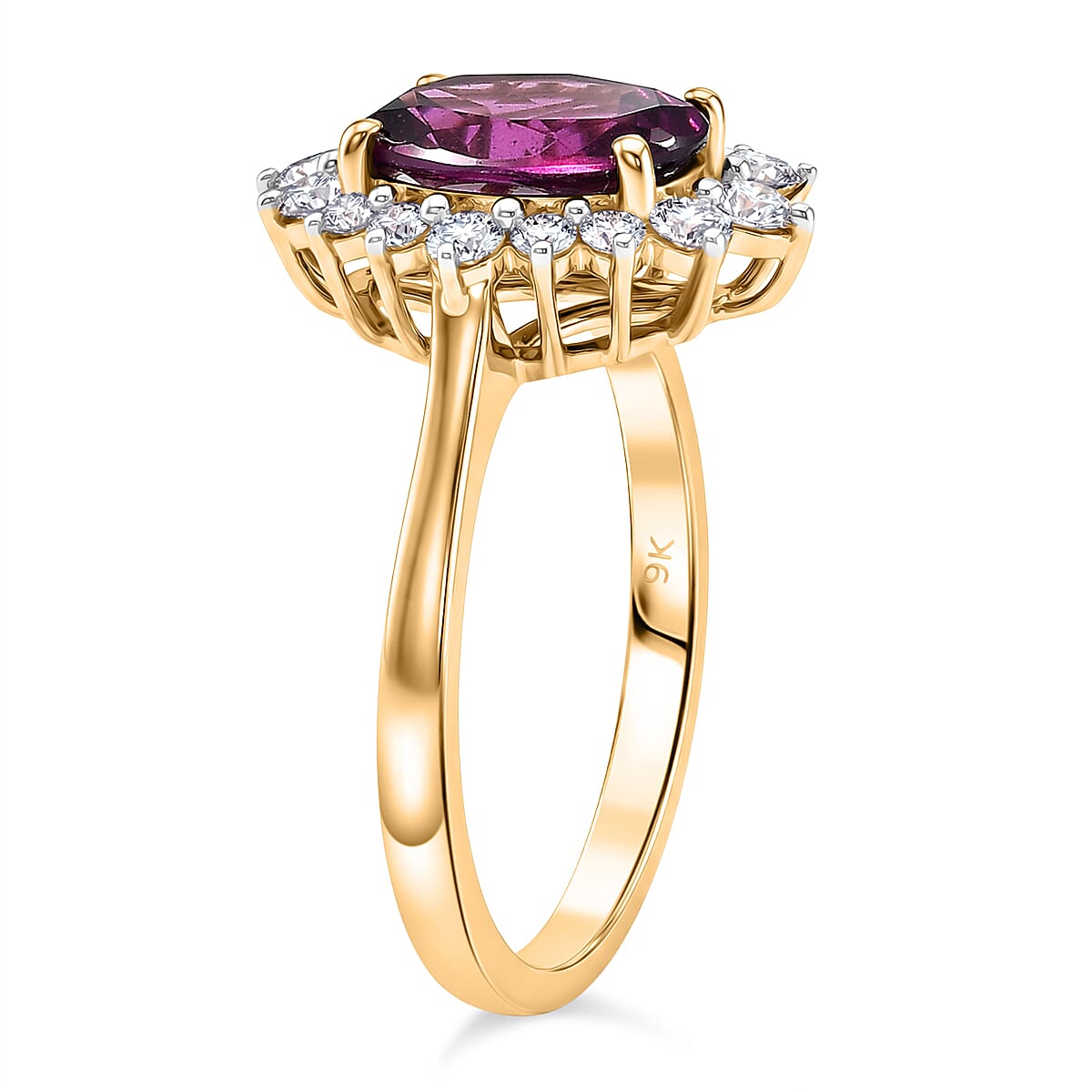 9K Yellow Gold AA Radiant Ember Garnet, Lab Grown Diamond SI Main Stone With Surrounding Stone Ring, Gold Wt.2.52 Gms  2.760  Ct.