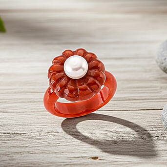 https://tjcuk.sirv.com/Products/84/2/8426414/White-Fresh-Water-Pearl-Red-Jade-Stone-Ring-25-000-Ct_8426414_2.jpg?w=342&h=342