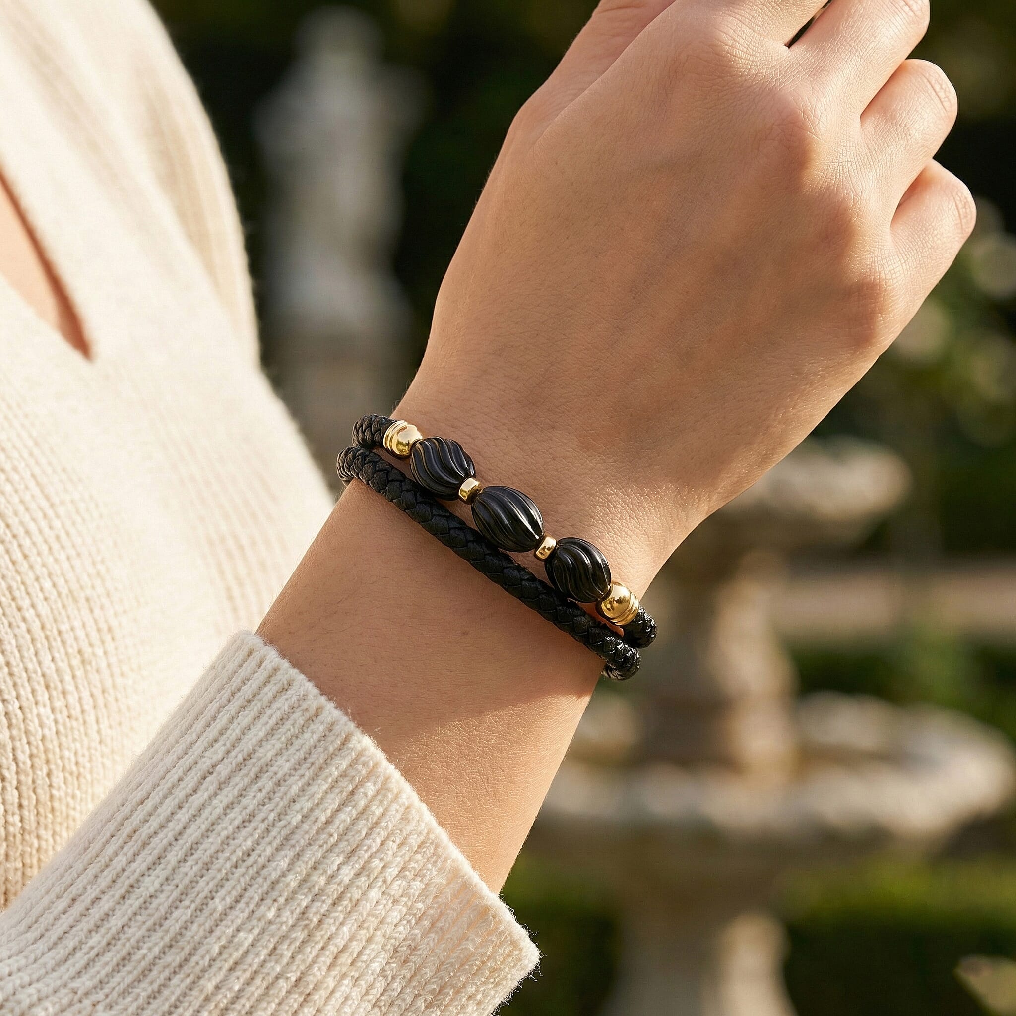 Natural Shungite Bracelet (Size - 7.5) with Magnetic Lock 40.00 Ct.