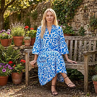 https://tjcuk.sirv.com/Products/84/2/8429819/Maisi-Printed-Dress-Size-Medium-Blue_8429819_1.jpg?w=342&h=342