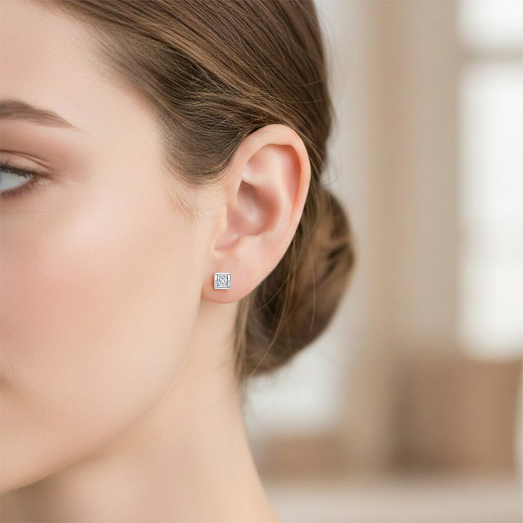 Luxuriant SI-GH Lab Grown Diamond Earring with Screw Back in Rhodium Overlay Sterling Silver