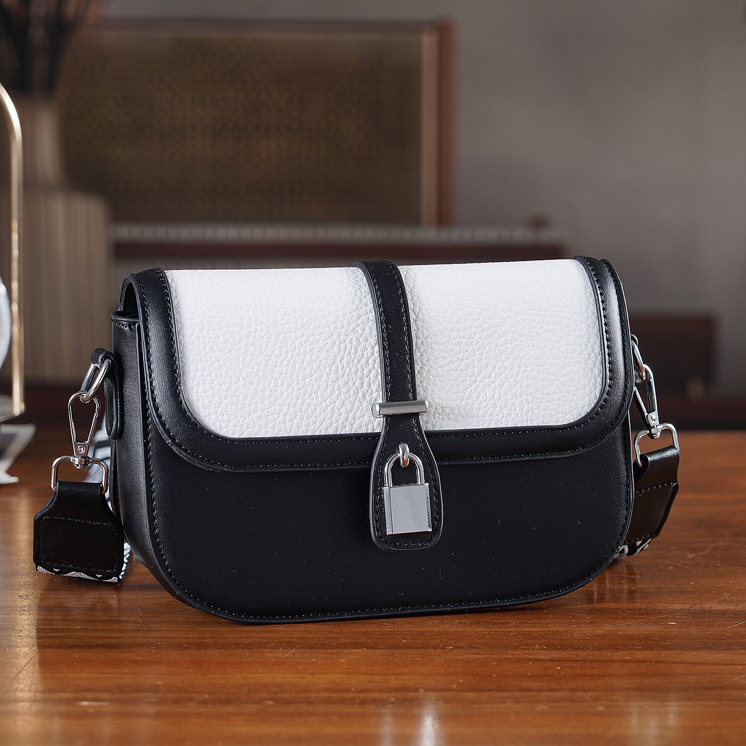 Crossbody-Bag-Size-One-Size-Black-White