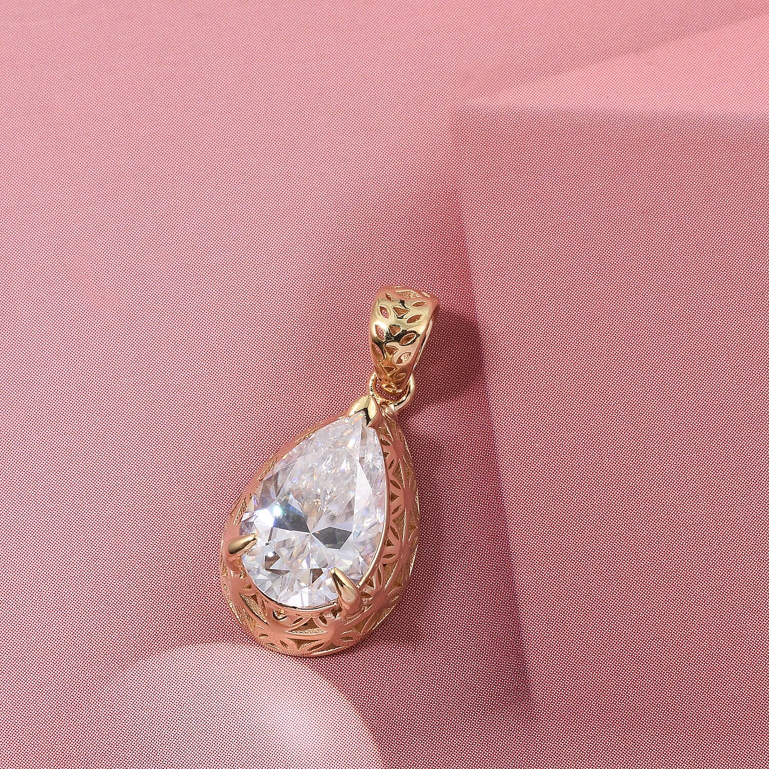 D'Joy Moissanite Pendant Sterling Silver  2.000  Ct.