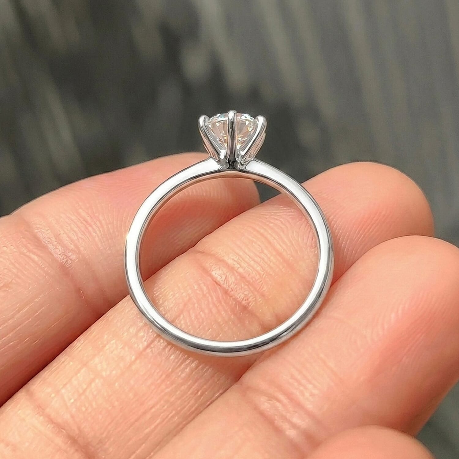 Luxuriant SI/GH Lab Grown Diamond Solitaire Ring in Sterling Silver 1.00 Ct.