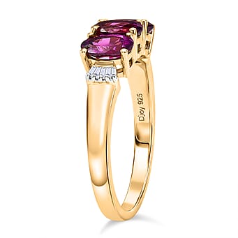https://tjcuk.sirv.com/Products/84/3/8433628/D-Joy-Radiant-Ember-Garnet-White-Diamond-3-Stone-Ring-in-18K-Vermeil-Y_8433628_3.jpg?w=342&h=342