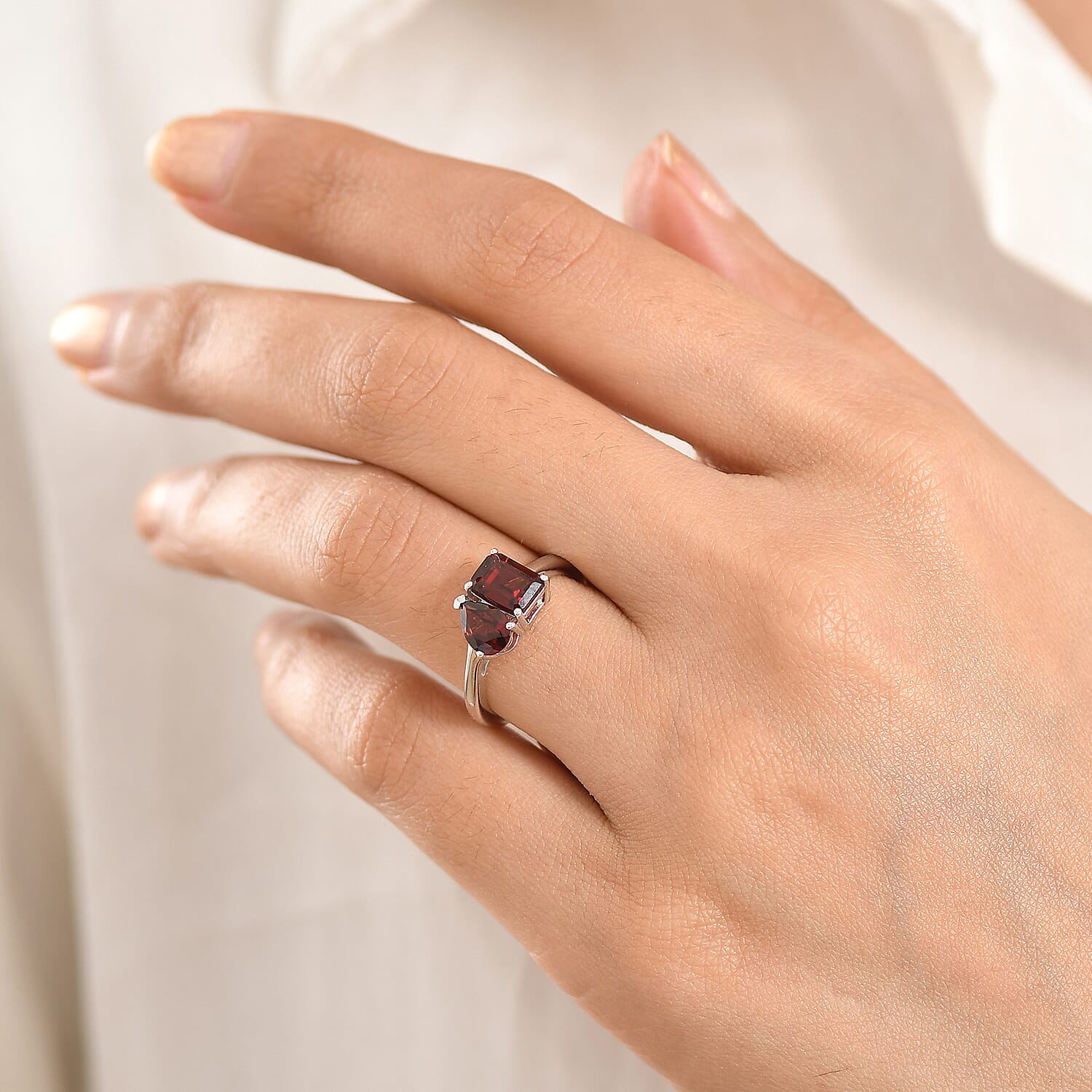 Red Garnet Solitaire Ring in Platinum Overlay Sterling Silver 2.36 Ct.