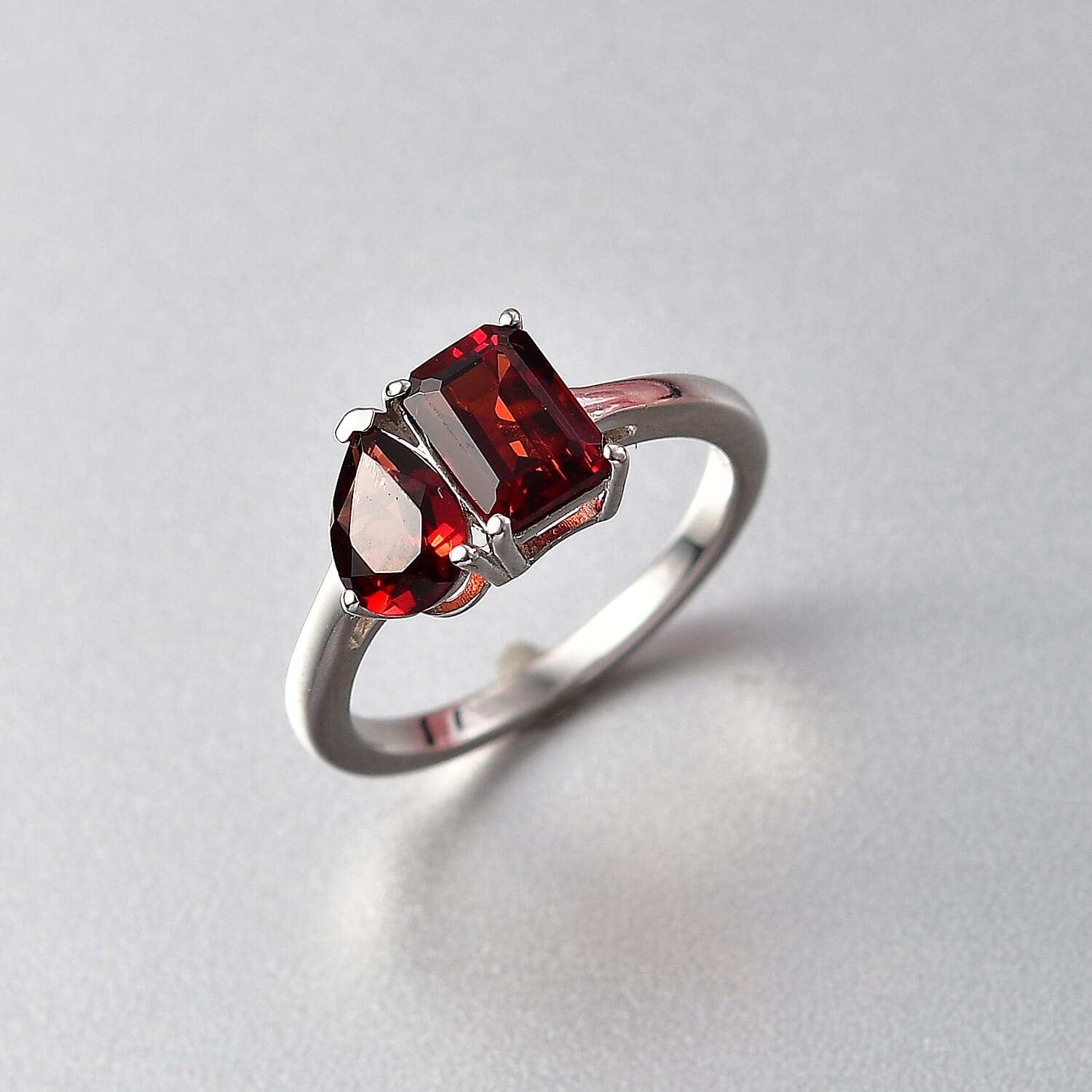 Red Garnet Solitaire Ring in Platinum Overlay Sterling Silver 2.36 Ct.