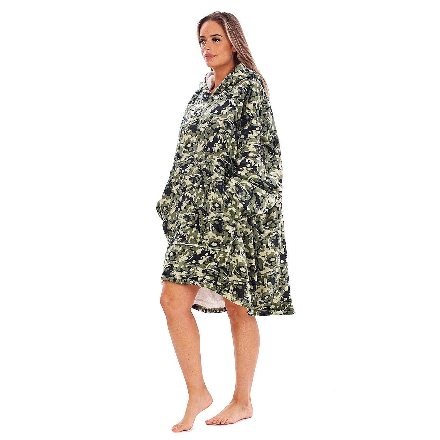 Adults Buffalo Oversized Fully Sherpa-Lined Blanket Hoodie With Pockets (One Size) - Green - Black Camoflage