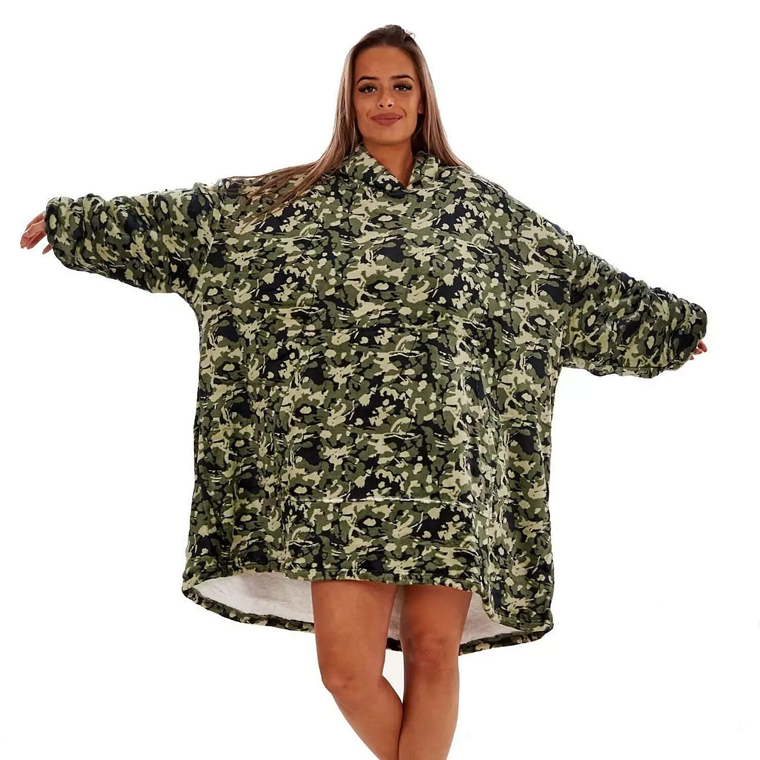 Adults Buffalo Oversized Fully Sherpa-Lined Blanket Hoodie With Pockets (One Size) - Green - Black Camoflage
