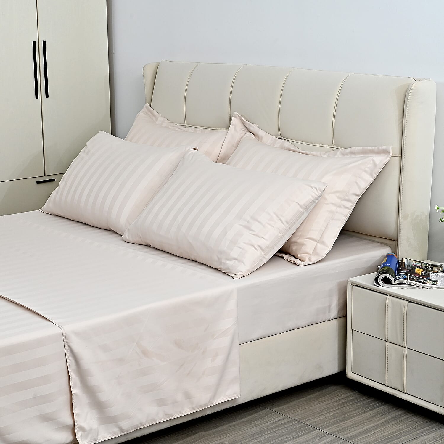 LIVMORE Cotton Striped Bedding Set (Size 225x1 cm) - Beige