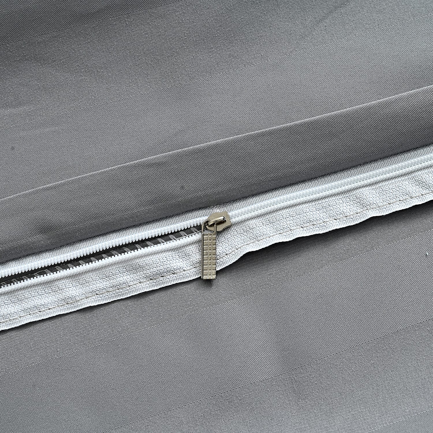 LIVMORE Cotton Striped Bedding Set (Size 225x1 cm) - Silver Grey