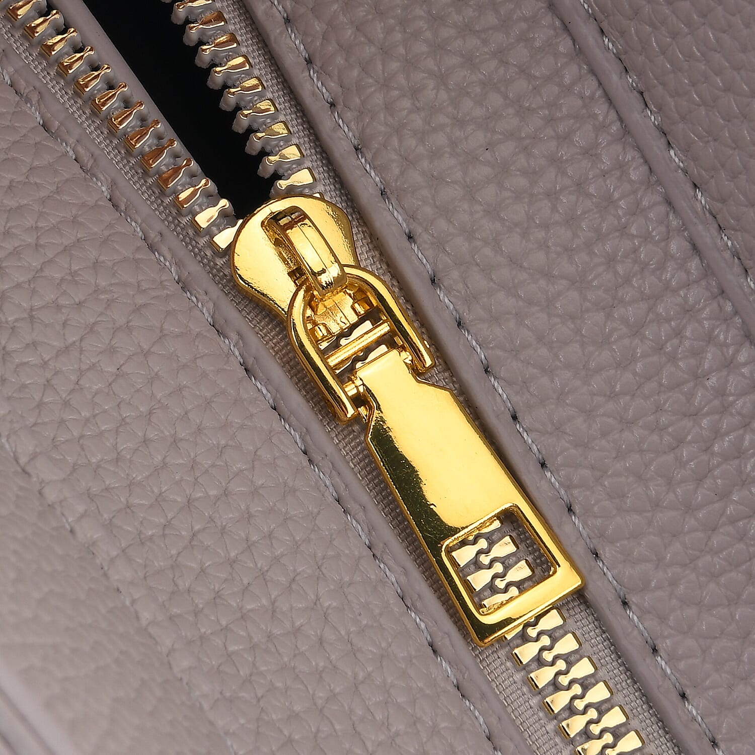 Designer-Inspired Structured Handbag with Crossbody Strap - Grey