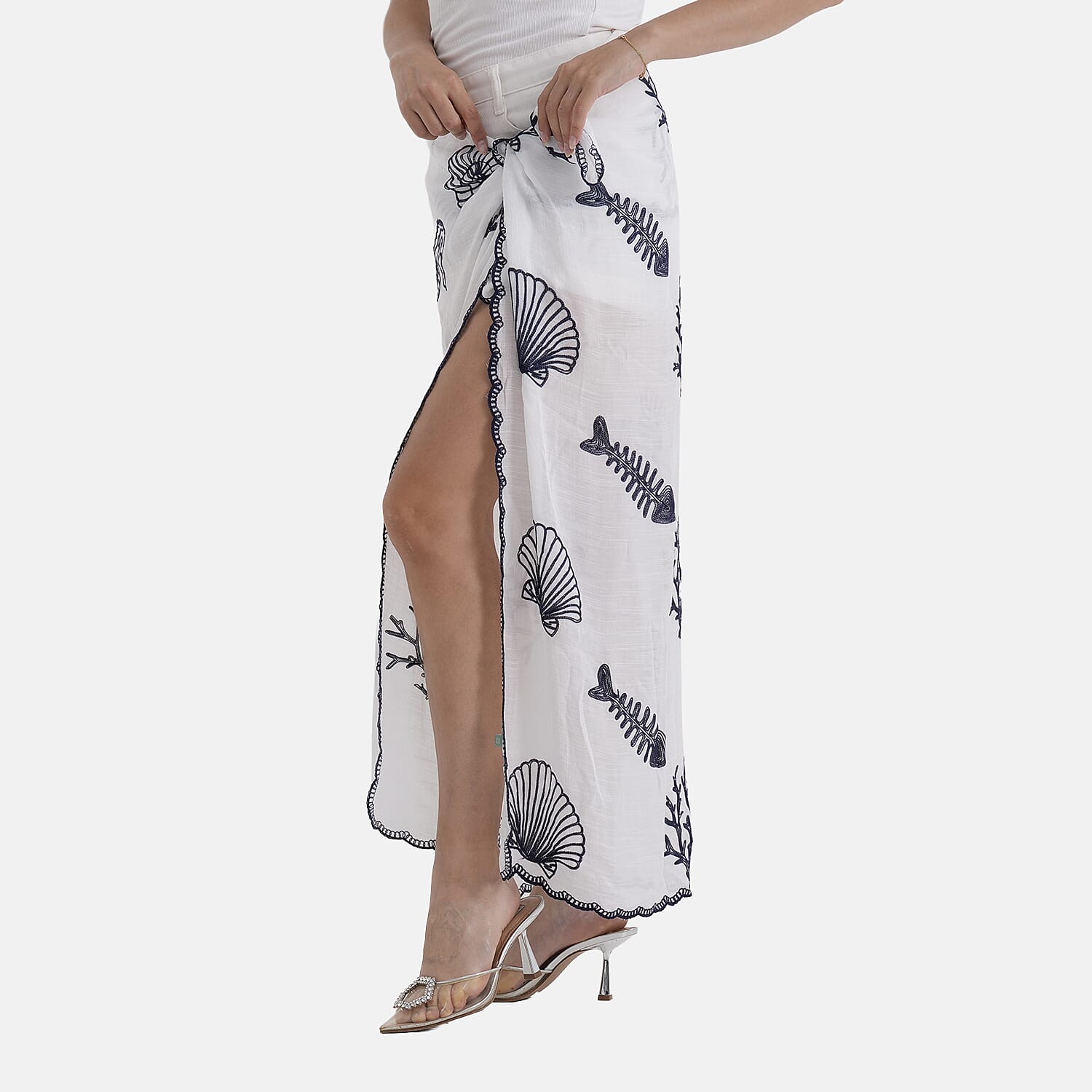 La Marey Cotton Embroidery Scarf (Size - One Size) - White