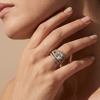https://tjcuk.sirv.com/Products/84/8/8480282/Cushion-Cut-White-Cubic-Zirconia-Ring-in-Yellow-Gold-Tone_8480282_1.jpg?w=342&h=342