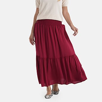 https://tjcuk.sirv.com/Products/84/8/8481514/La-Marey-Patterned-Skirt-Size-One-Size-Red_8481514.jpg?w=342&h=342