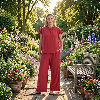 https://tjcuk.sirv.com/Products/84/8/8482282/Maisi-Round-Top-Size-Small-Red_8482282_1.jpg?w=342&h=342