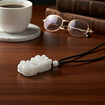 https://tjcuk.sirv.com/Products/84/8/8482331/White-Jade-Stone-Necklace-125-000-Ct_8482331_2.jpg?w=342&h=342