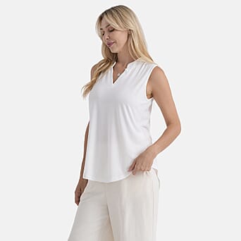 https://tjcuk.sirv.com/Products/84/8/8482418/Maisi-Embroidery-Blouse-Size-Medium-White_8482418_3.jpg?w=342&h=342