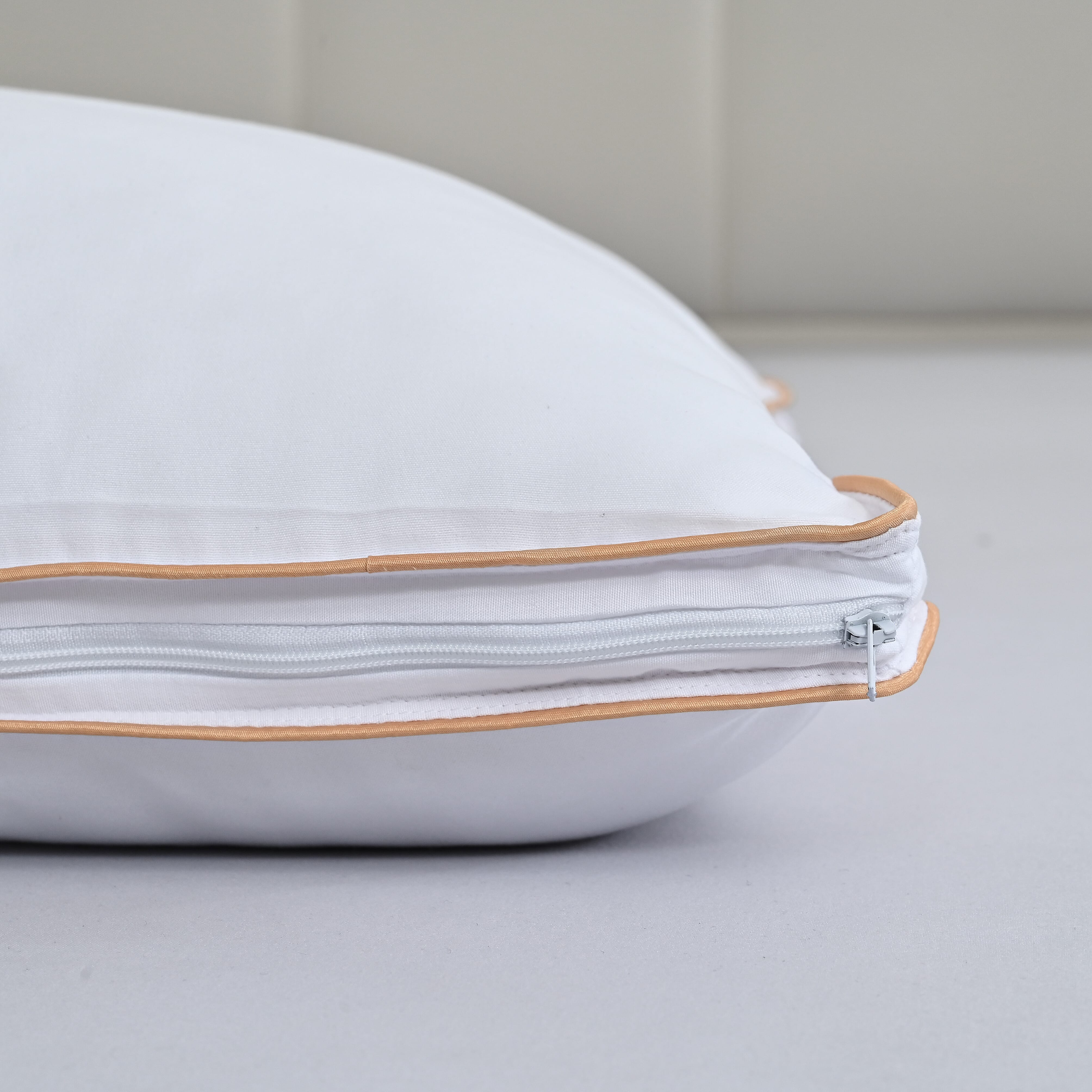 LIVMORE Soft & Comfortable Pillow