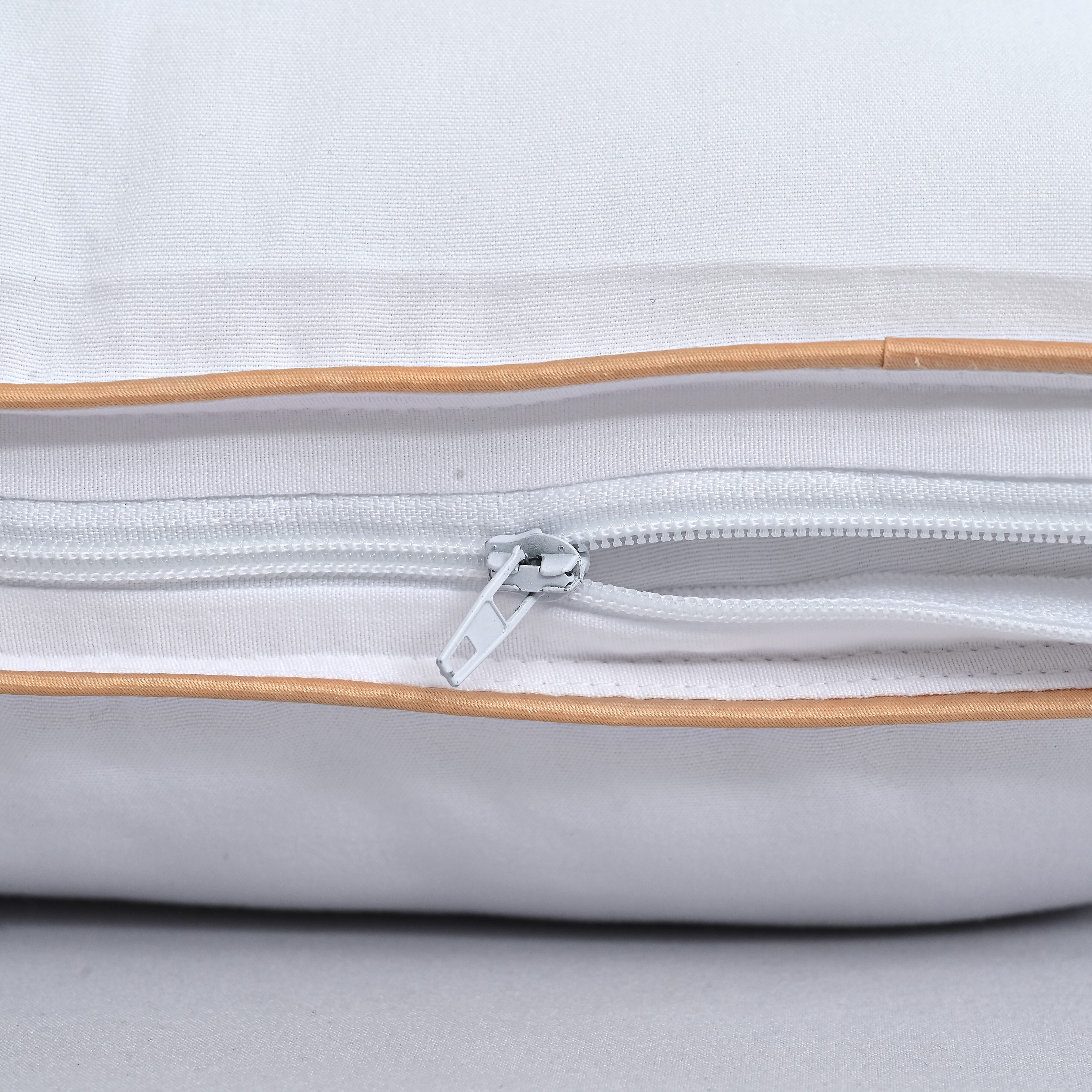 LIVMORE Soft & Comfortable Pillow