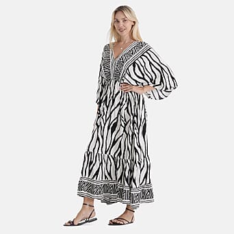 https://tjcuk.sirv.com/Products/84/8/8483258/La-Marey-Printed-Dress-Size-One-Size-Black-White_8483258_3.jpg?w=342&h=342